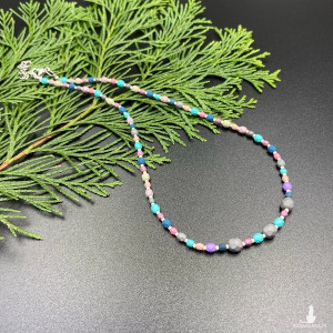 Krótki koralikowy naszyjnik pastelowy #1079