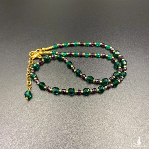 Krótki koralikowy naszyjnik zielono fioletowo złoty #1086