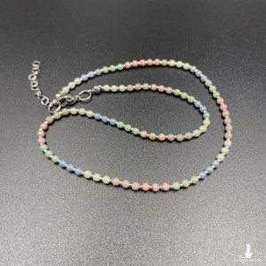 Krótki koralikowy naszyjnik pastelowe kolory #1090