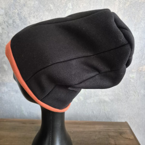 Czapka  damska Smerfetka czarna dół pomarańczy