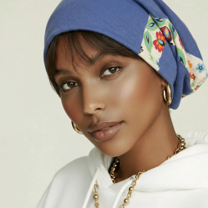 Czapka  damska Wiosenna Smerfetka