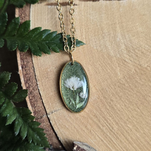 Złota zawieszka złoty wisiorek naszyjnik żywica z żywicy kwiaty z kwiatami jajowata retro  rośliny