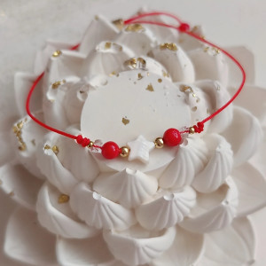 Bransoletka talizman szczęścia - Czerwony jadeit, masa perłowa