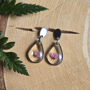 Srebrne kolczyki z różowymi kwiatami z żywicy żywica epoksydowa z suszonymi prawdziwymi kwiatami