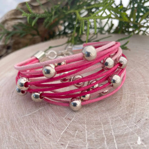 Bransoletka ze sznurków w odcieniu różu w188