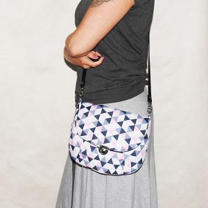 Listonoszka koktajlowa wzór geometryczny