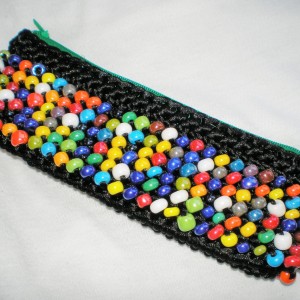 Piórnik szydełkowy z koralikami