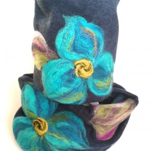 komplet wełniany granatowy wełna merynosy kwiaty