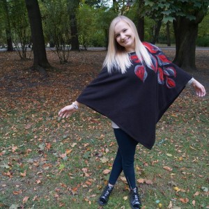 poncho z dzianiny wełnianej czarne