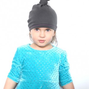 szara bawełniana czapka dziecięca