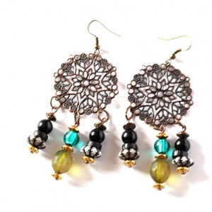 kolczyki media strach sprzedają, nic innego nie mają