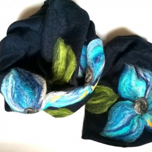 Komplet wełniany granatowy wełna merynosy kwiaty