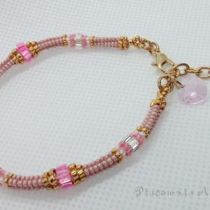 Delikatna różowa bransoletka handmade beading