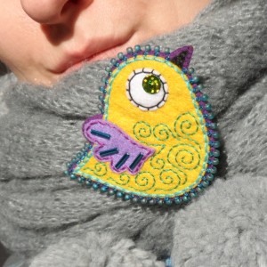 FUN filcowa broszka ptaszek 044