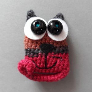 Broszka szydełkowa kotek 006