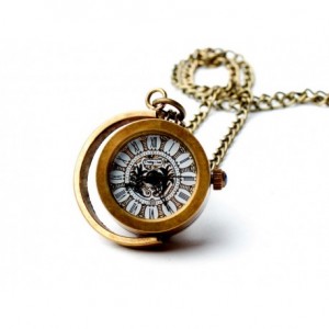 Drobina Księżycowa - zegarek wisiorek na łańcuszku