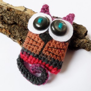 Broszka szydełkowa kotek 007