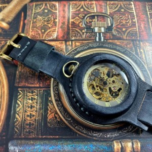 DC 042 - BLACK VINTAGE - ZŁOTY SMOK