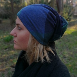 czapka damska w kratkę niebiesko- zielona mała wiosenna