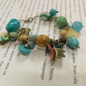 bransoletka kolorowa koralikowa damska wiosenna