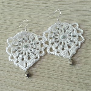 Kolczyki szydełkowe koronka biała