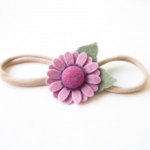 Opaska do włosów z kwiatuszkiem liliowym