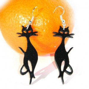 Kolczyki koty, lekkie czarne kolczyki kotki, prezent dla kociary, kolczyki z kotami, kot, kotki, dla miłośniczki kotów, czarne kolczyki z drewna