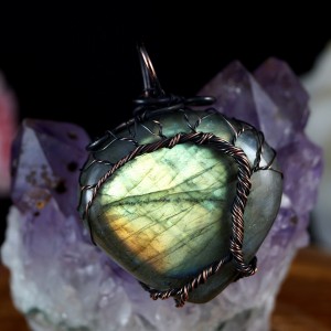 Drzewko szczęścia, Miedziany wisior z labradorytem, ręcznie wykonany, prezent dla niej, prezent dla mamy, prezent urodzinowy, biżuteria