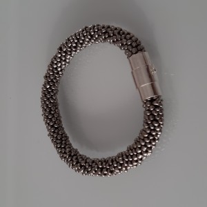 Bransoletka magnetyczna.