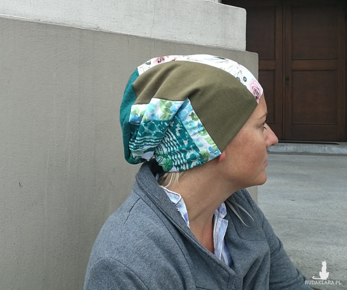 czapka damska szyta patchworkowo handmade- box 44- uwaga poezja- jest czas depilacji i czas prokreacji