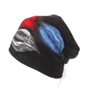 czapka handmade wełniana z kwiatem