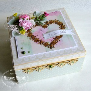 Niezbędnik małżeński, skrzynka ślubna z przegródkami Romantyczna Łąka