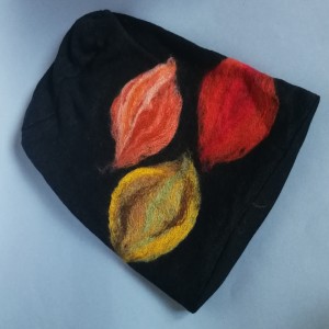 czapka wełniana filcowana czarna  zimowa handmade