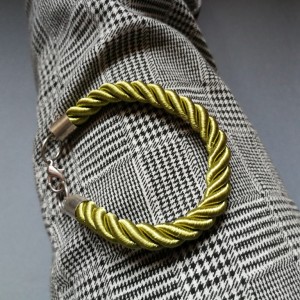 bransoletka ze sznurka zielona