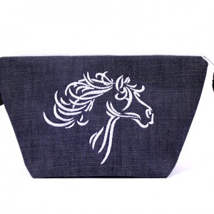Jeansowa kosmetyczka z białym koniem