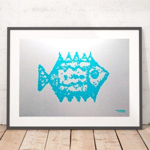 ryba plakat A4, plakat z rybą, srebrno turkusowy obrazek A4,  żeglarski obrazek do domu, marynistyczna dekoracja na ścianę, obraz z rybką, plakat z rybką, morski obraz A4, styl marynarski, st