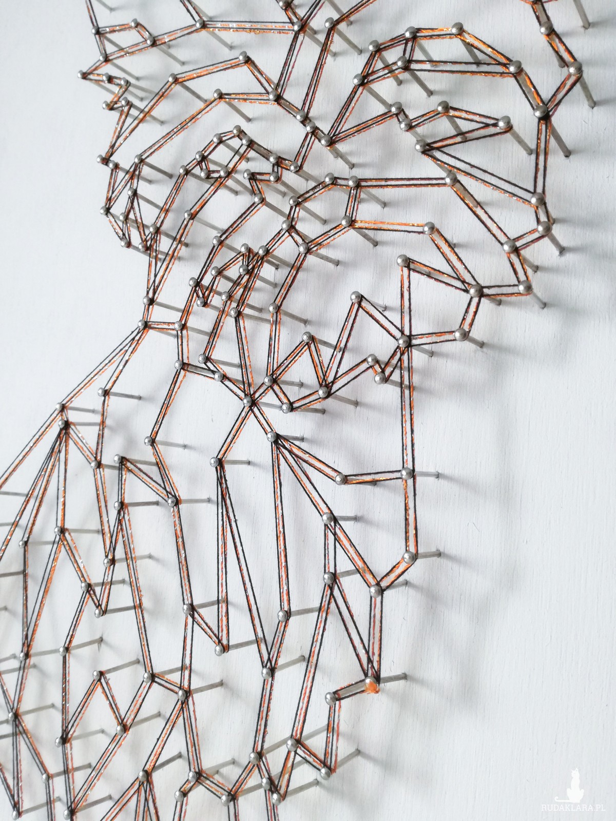 Dekoracja ścienna geometryczny york string art