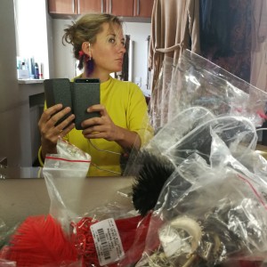 nausznica długa orientalna boho handmade kwiaty i pióra