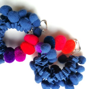 klipsy koła pompony duze lekkie granat