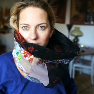 komin zimowy jesienny wiosenny ciepły szyty z kawałków materiałów