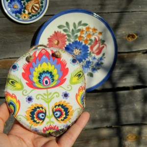 Ludowe kwiaty na plastrze brzozy, dekor boho, drobny prezent z drewna w stylu folk