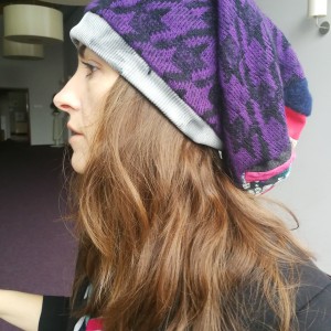 czapka damska fioletowa smerfetka