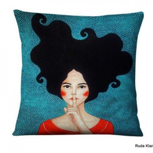 poszewka na poduszkę z wizerunkiem kobiety