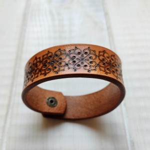 Skórzana bransoletka wzór 1