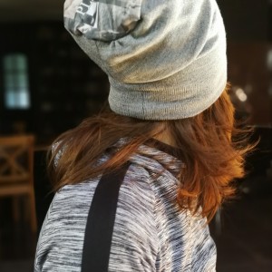 czapka szara damska wiosenna na podszewce typ sportowy