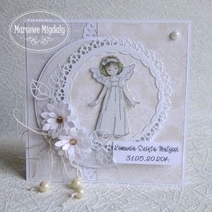 Kartka z okazji Pierwszej Komunii z dziewczynką, personalizowana