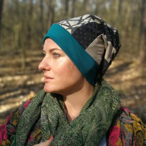 czapka damska szyta patchworkowo bardzo zgrabna codzienna