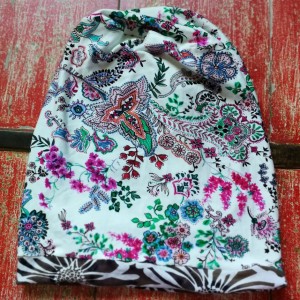 czapka wiosenna damska z dzianiny typ sportowy