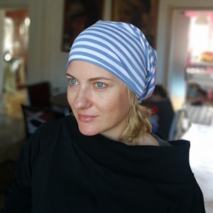 czapka damska bez podszewki w paski