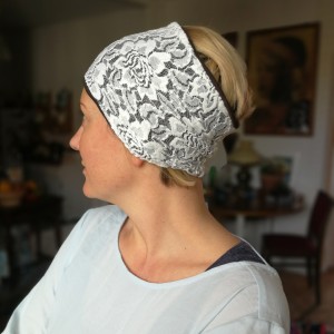 opaska damska koronkowa biała na brązowej